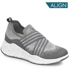 Women’s Align'™ Celestia | Nurse Mates Shoes Size 10W
